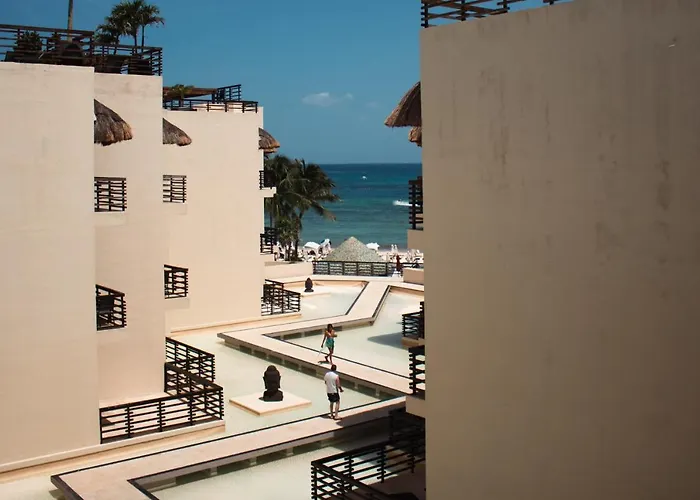 Aldea Thai Beachfront