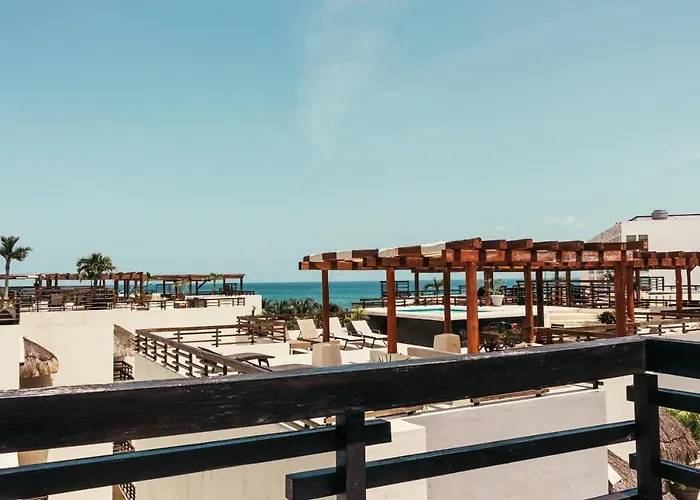 Aldea Thai Beachfront *
